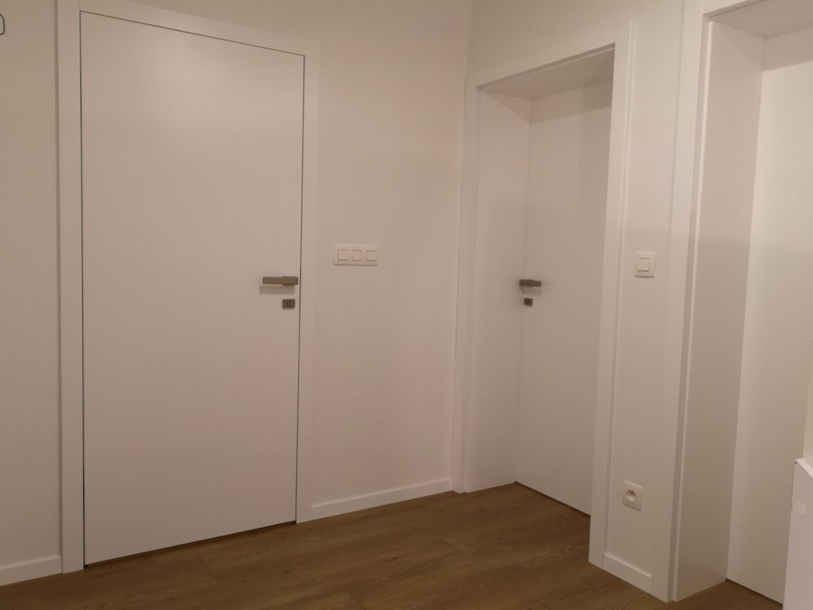 Ktoré dvere sú najtichšie? Testujeme typy výplní