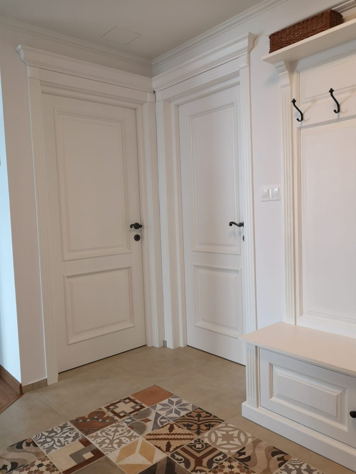 Dvere pre seniorov – bezpečné a pohodlné riešenia