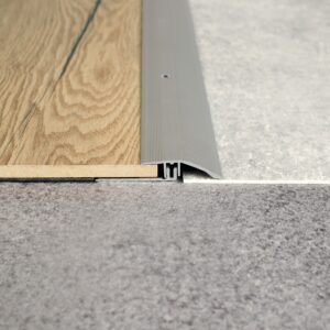 Profil AL prechodový vyrovnávací Egger 44 mm, elox Striebro, 2,7 m, skrutkovací na podlahy hr. 6,5-16 mm, Typ 202 - 1483122